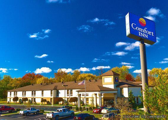 Quality Inn & Suites Nj State Capital Area Morrisville  Exterior photo